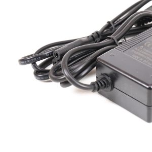 Alimentator PNI TKCH9 230V-42V 1.5A pentru Trotinete electrice